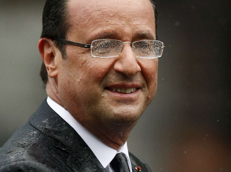 françois hollande tout mouillé