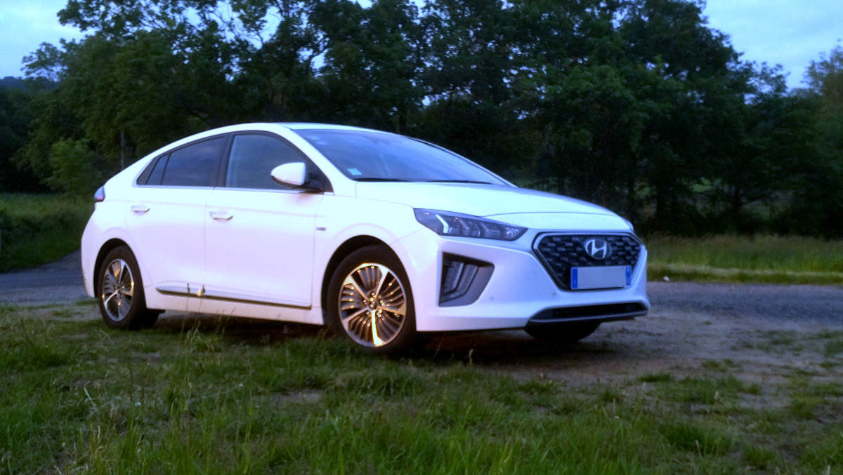 La Ioniq.